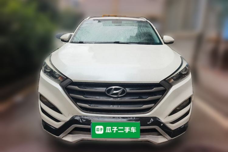 Used Hyundai Tucson 2015 1.6T Dual-Clutch Two-Wheel-Drive Smart Model Front