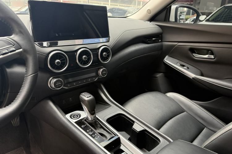 Used Nissan Sylphy 2023 Revised 1.6L CVT Enjoyment Edition Interior 2