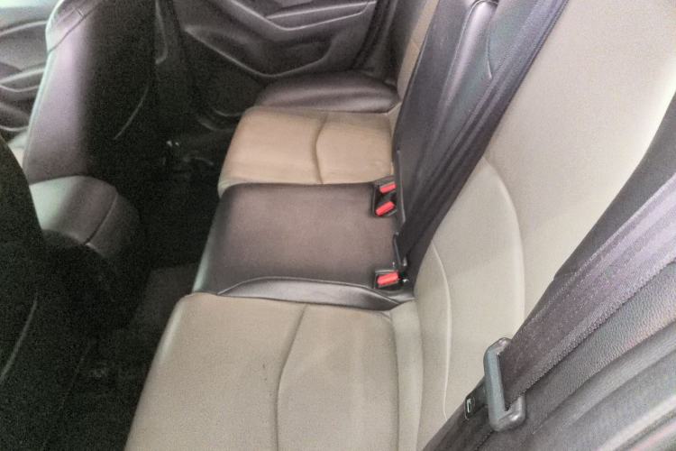 Used Mazda 3 Axela 2017 Sedan 1.5L Automatic Comfort Model Emission Standard China V
