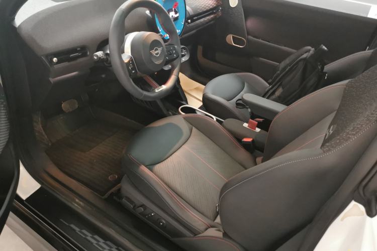 Used MINI Electric COOPER 2024 452km COOPER SE Racing Driver
