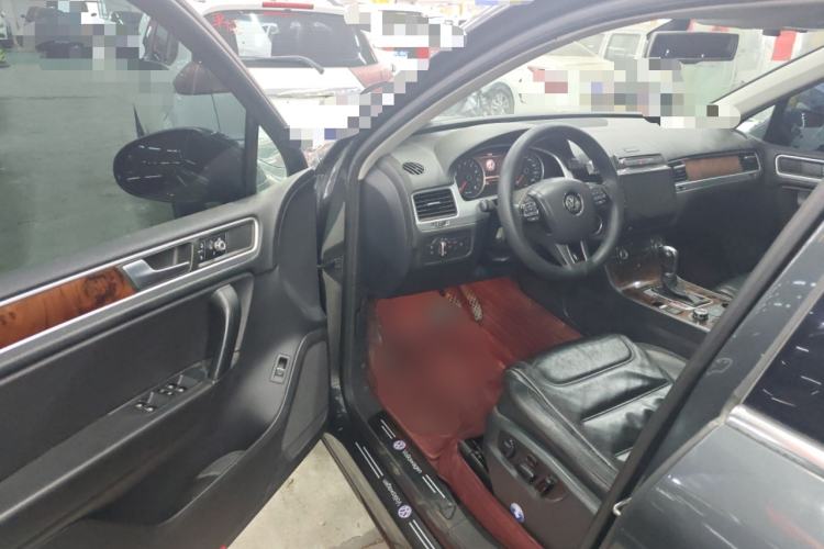 Used Volkswagen Touareg 2011 3.0 TSI Standard Version