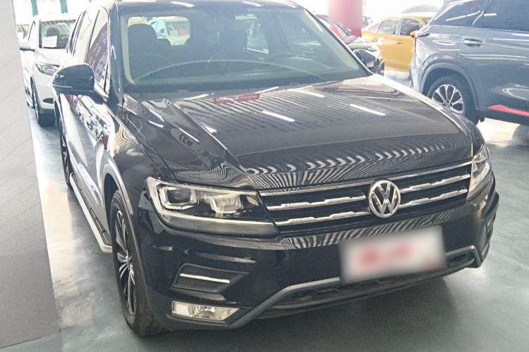 Used Volkswagen Tiguan L 2019 280TSI Automatic Two-Wheel Drive Panoramic Comfort Edition China V Standard Front Right 45 Deg