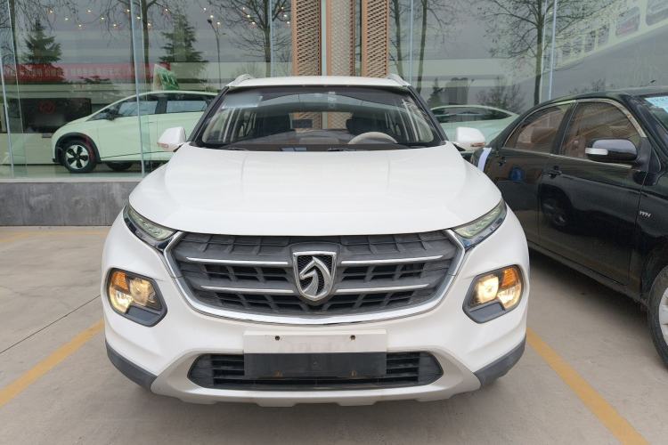 Used Baojun 510 2017 1.5L Manual Fashion Model
