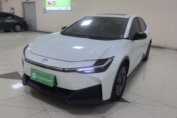 Used Toyota bZ3 2024 517 km Elite PRO