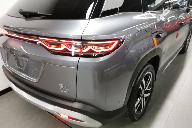 Used BYD Song L DM-i 2025 Intelligent Driving Version 112 km Beyond-Range Type Right Rear Taillight