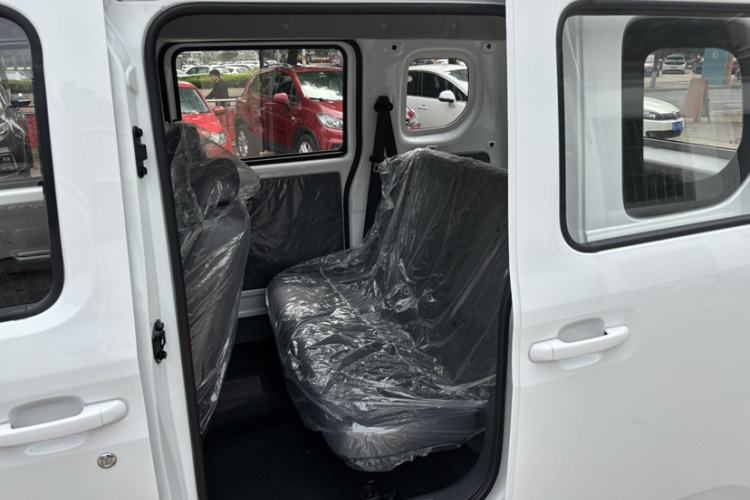 Used Wuling Zhiguang New Energy 2025 Comfort Model