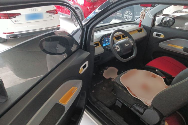 Used Chery QQ QQ Ice Cream 2022 120km Conical Shape Lithium Iron Phosphate
