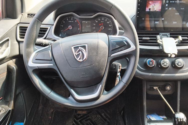 Used Baojun 310 2016 1.2L Manual Fashionable Edition
