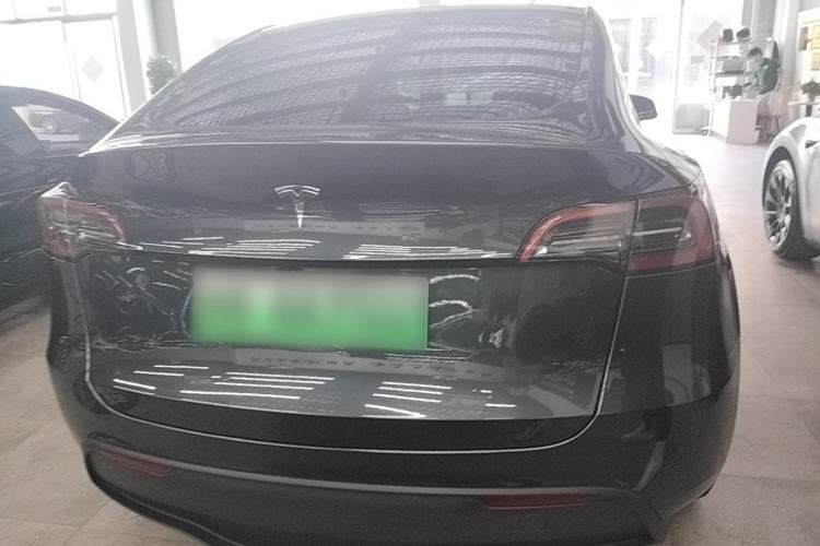 Used Tesla Model Y 2024 Long-Range All-Wheel-Drive Version
