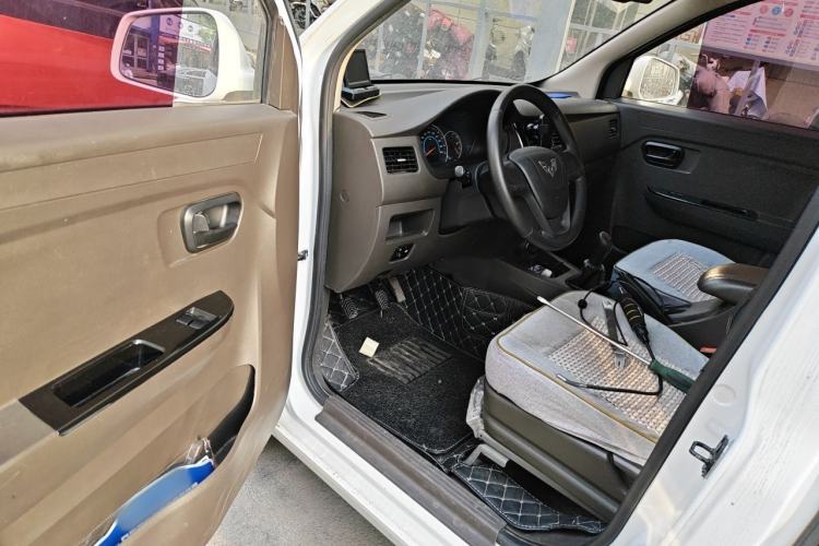 Used Wuling Rongguang V 2016 1.5L Standard Version