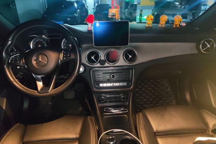 Used Mercedes-Benz CLA 2017 Facelifted CLA 200 Stylish Edition Center Console