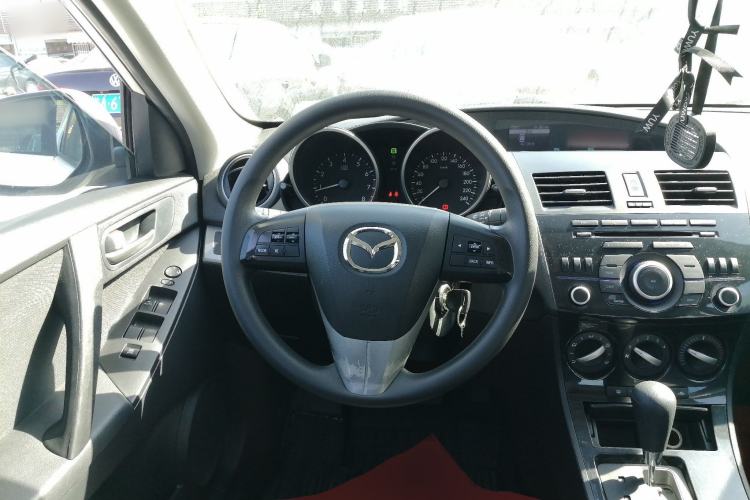 Used Mazda 3 2015 Sedan 1.6L Automatic Elite Model