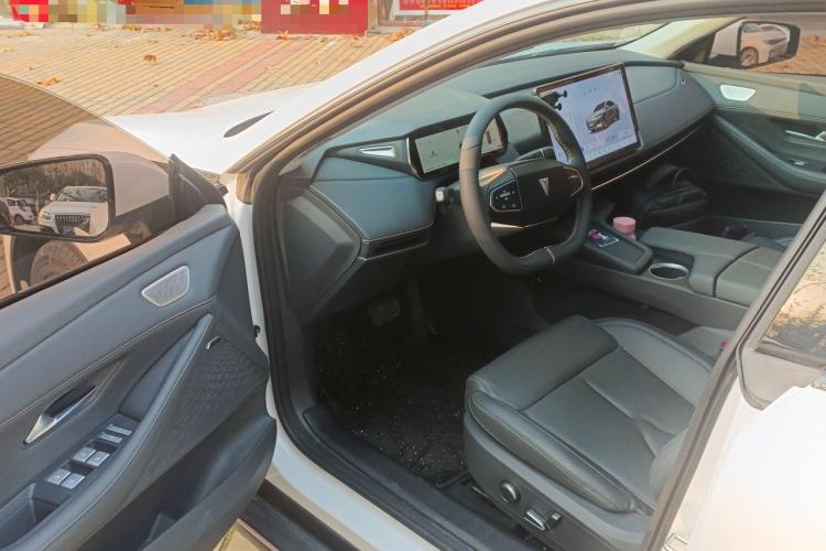 Used Deepal SL03 2022 1.5L 1200 Extended-Range Version Interior 3