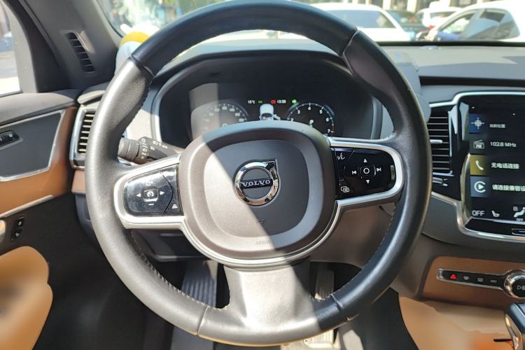 Used Volvo XC90 2019 T6 Zhiyi Edition 7-Seater China V Emission Standard
