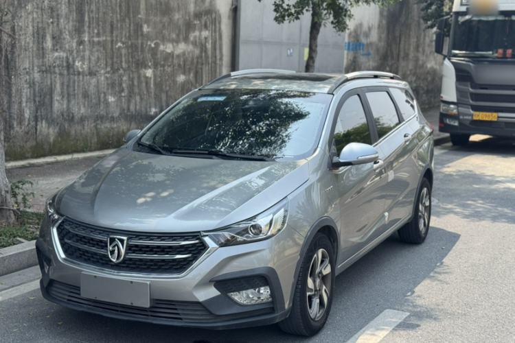 Used Baojun 310W 2018 1.5L Automatic Luxury Version China V
