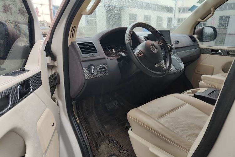 Used Volkswagen Multivan 2014 2.0 TSI Four-Wheel-Drive Executive Edition