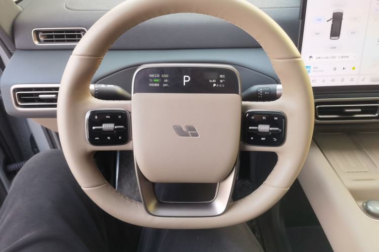 Used Li Auto MEGA 2025 Home Family Special Edition