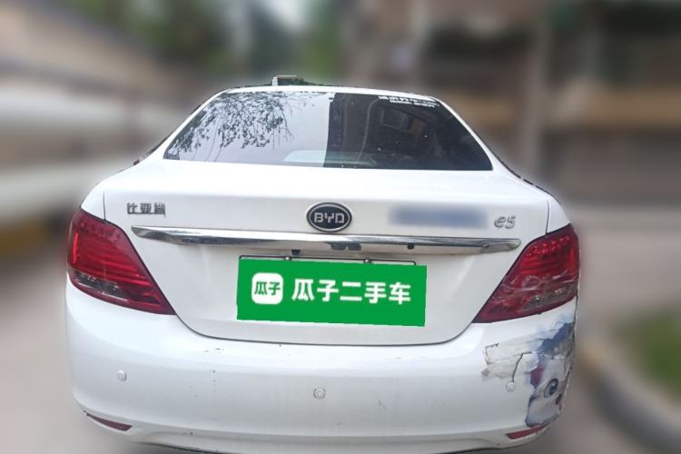 Used BYD e5 2016 300 Luxury Edition Rear