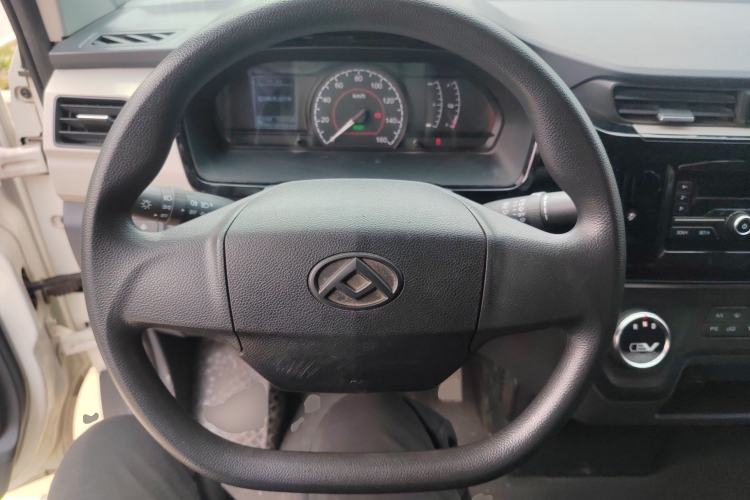 Used SAIC MAXUS EV30 2023 Pure-Electric Smart Logistics Expert with Long Wheelbase—Equipped with CATL Power Battery