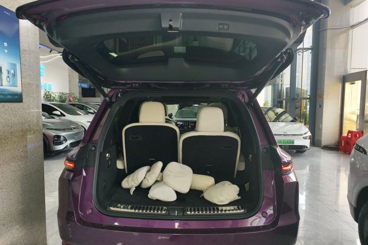 Used Li Auto L9 2022 Max model