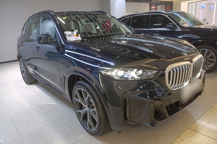 Used BMW X5 2023 xDrive 30Li Luxury M Sport Night Edition Package Exterior 2