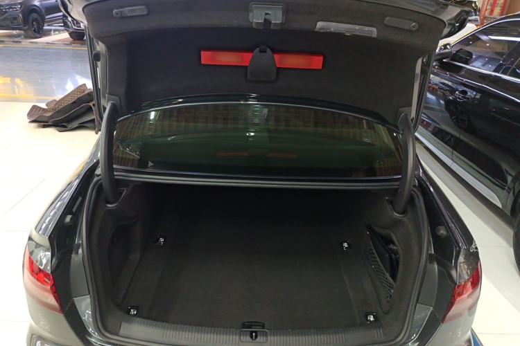 Used Audi A4L 2022 40 TFSI Fashion Dynamic Model Trunk