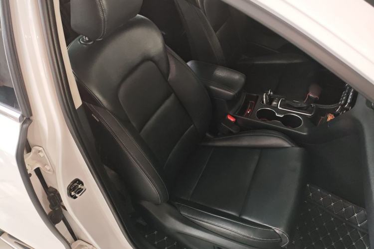 Used Kia KX5 2016 1.6T Automatic Two-Wheel Drive DLX Right Front Seat