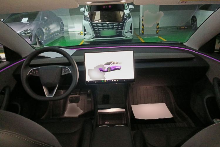 Used Tesla Model 3 2023 Rear-Wheel-Drive Version Center Console