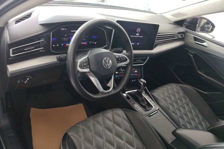 Used Volkswagen Sagitar 2023 200TSI DSG Excellence Edition
