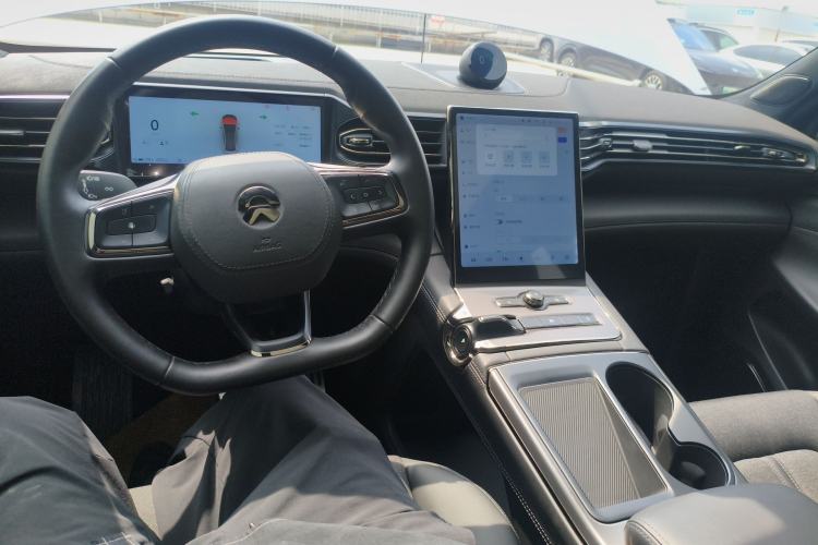 Used Nio EC6 2020 615 km Performance Edition Center Console