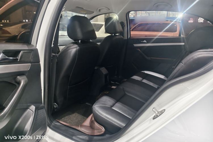 Used Volkswagen Lavida 2018 Classic 1.5L Automatic Fashion Edition China VI Standard Interior 3