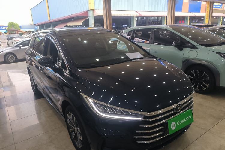 Used BYD Song MAX 2021 Upgraded Model 1.5T Automatic Luxury 7-Seater Front Right 45 Deg