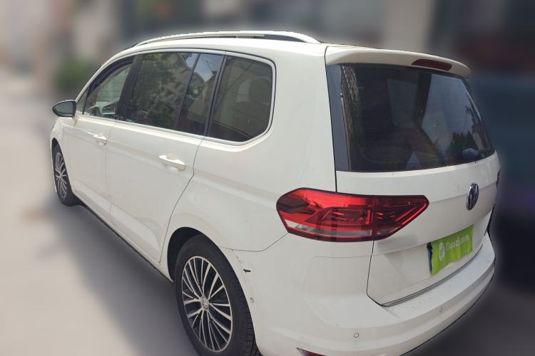 Used Volkswagen Touran 2016 Volkswagen Touran L 280TSI DSG Luxury Edition