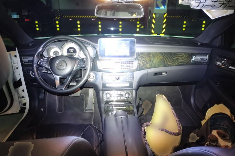 Used Mercedes-Benz CLS 2015 CLS 320 Center Console