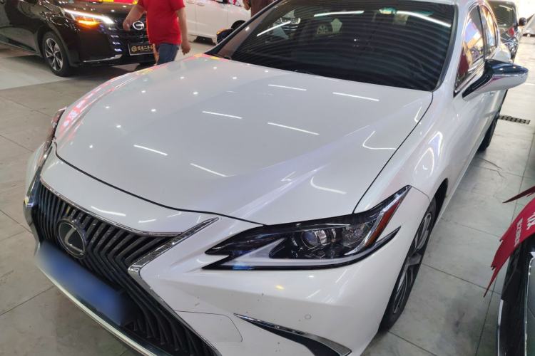 Used Lexus ES 2020 200 Excellence Edition
