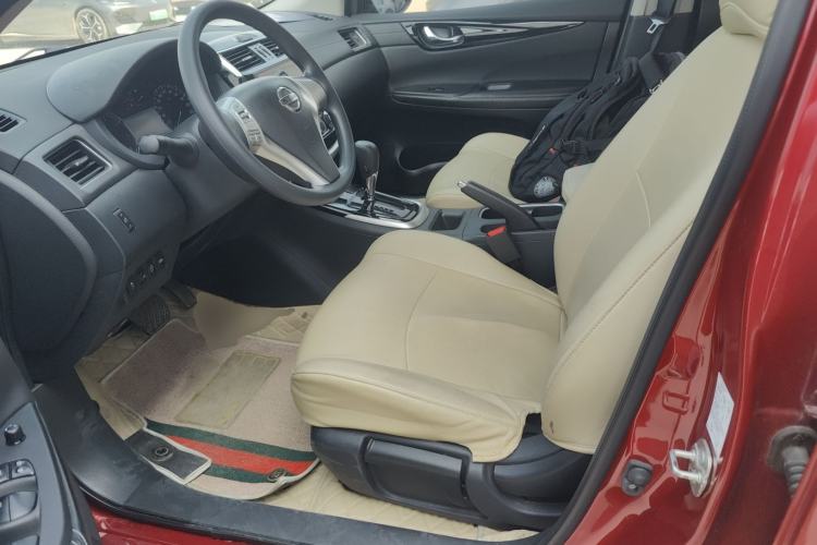 Used Nissan Tiida 2021 1.6L CVT Cool Edition
