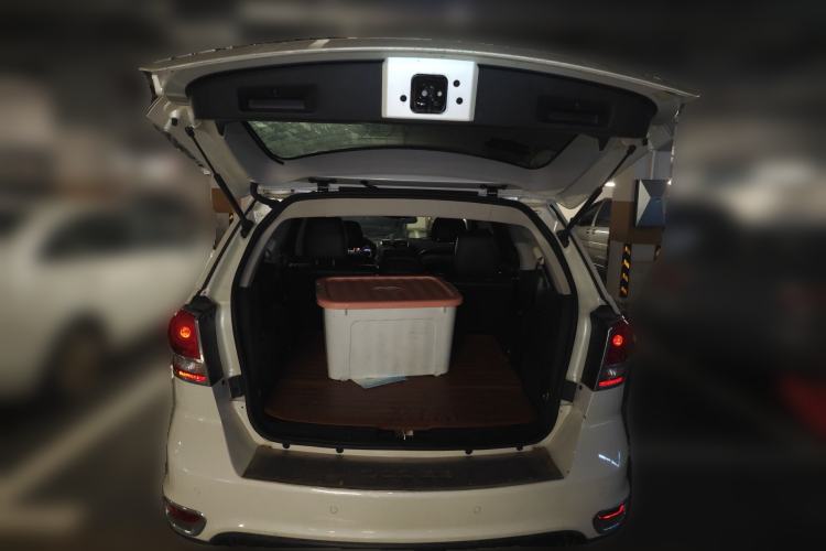 Used Dodge Journey 2013 2.4L Two-Wheel Drive Luxury Version