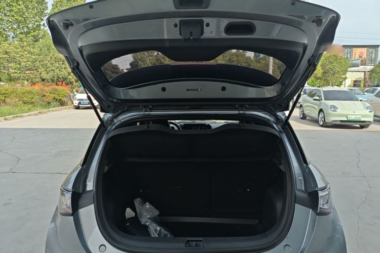 Used BYD Dolphin 2023 420 km Fashion Edition Trunk