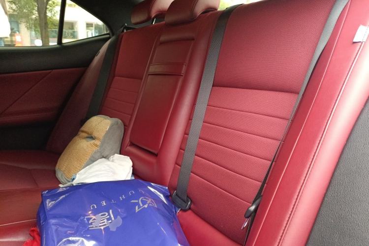 Used Lexus IS 2015 200t F SPORT
