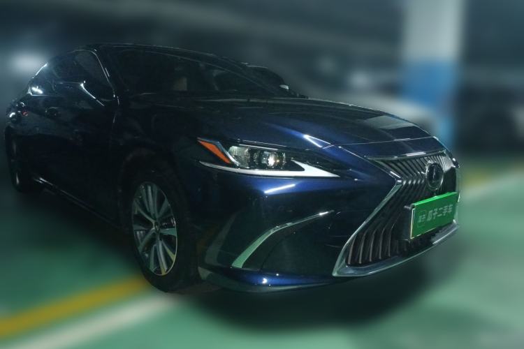 Used Lexus ES 2020 200 Excellence Edition
