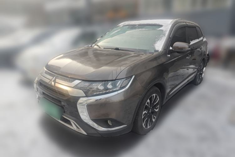 Used Mitsubishi Outlander 2019 2.4L 4x4 Zhi Xiang Edition 5 Seats China VI Standard