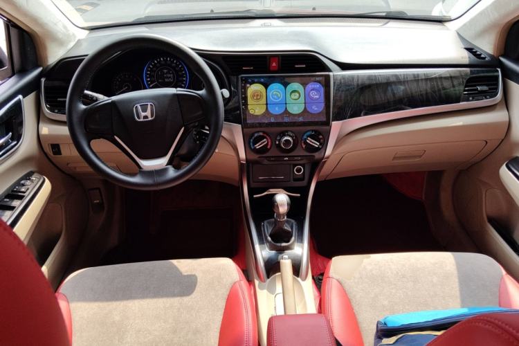 Used Honda Crider 2013 1.8L manual Comfort version Center Console