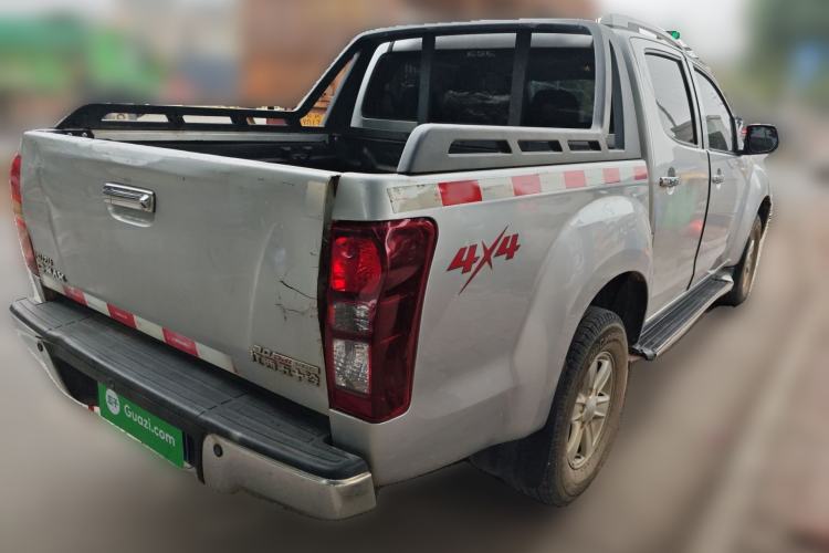 Used Isuzu D-MAX 2018 3.0T Four-Wheel Drive Automatic Ultra-Luxury Version 4JJ1-TC HI