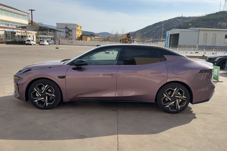 Used Lynk & Co 07 2026 Model 126 Long-Range Ultra H7 Left Side