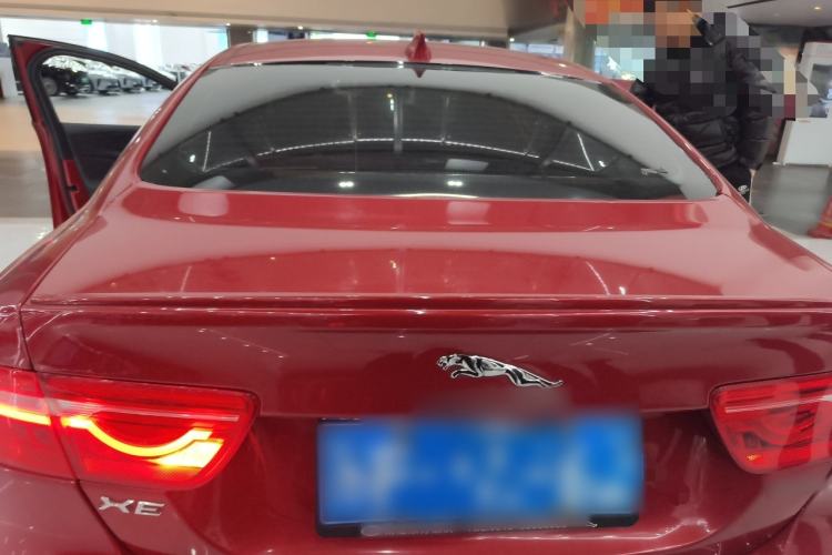 Used Jaguar XE 2017 2.0T 200 PS R-Sport