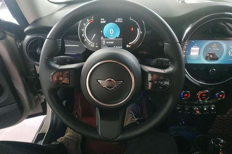 Used MINI MINI 2023 Updated 1.5T COOPER Artist