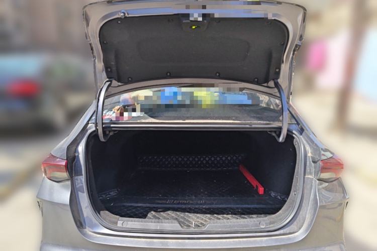 Used GAC Trumpchi EMPOW 2021 270T DCT J15 Version Trunk