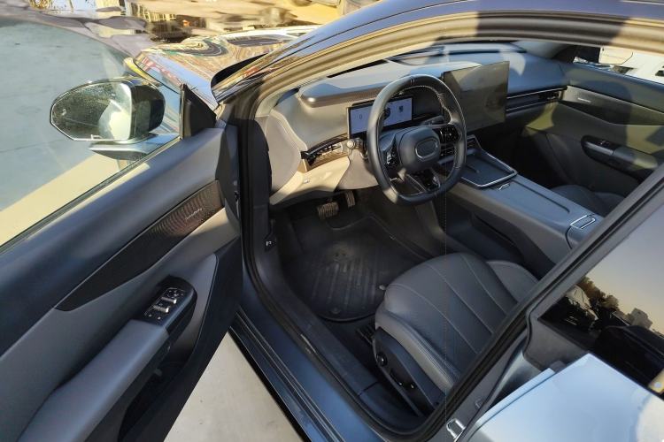 Used Lynk & Co 07 2024 EM-P 126 Long-Range Ultra
