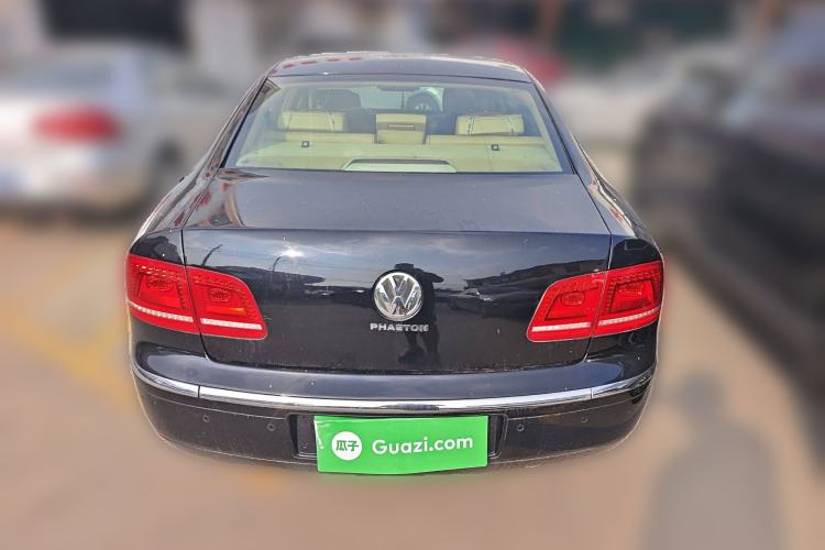 Used Volkswagen Phaeton 2011 3.6L V6 5-Seater Extended Business Edition

