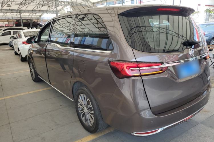 Used Buick GL8 2023 Land Executive Class Comfort Model